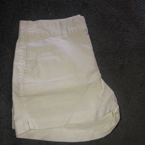 White Old Navy shorts